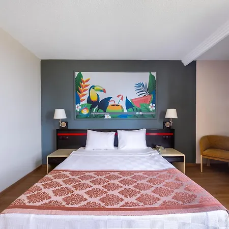 Senza Sunset Hotel 4*