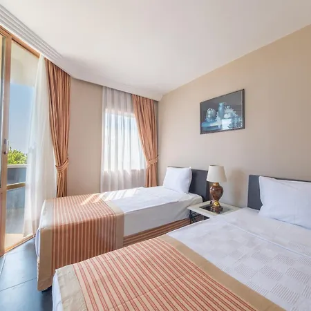 Senza Sunset Hotel 4*