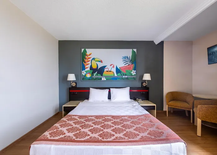 Senza Sunset Hotel 4*